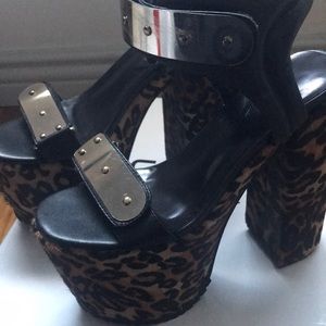 UNIF “The Goner” Black/Leopard platforms